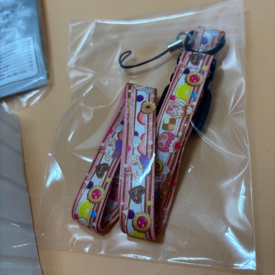 【美品】バンダイ　たまごっちみーつ　メルヘンみーつver ピンク　ストラップ付き