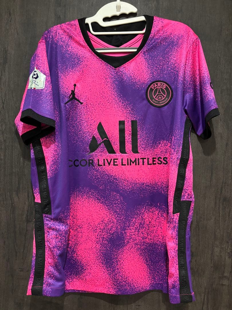 ネイマール　パリサンジェルマン　ユニフォーム