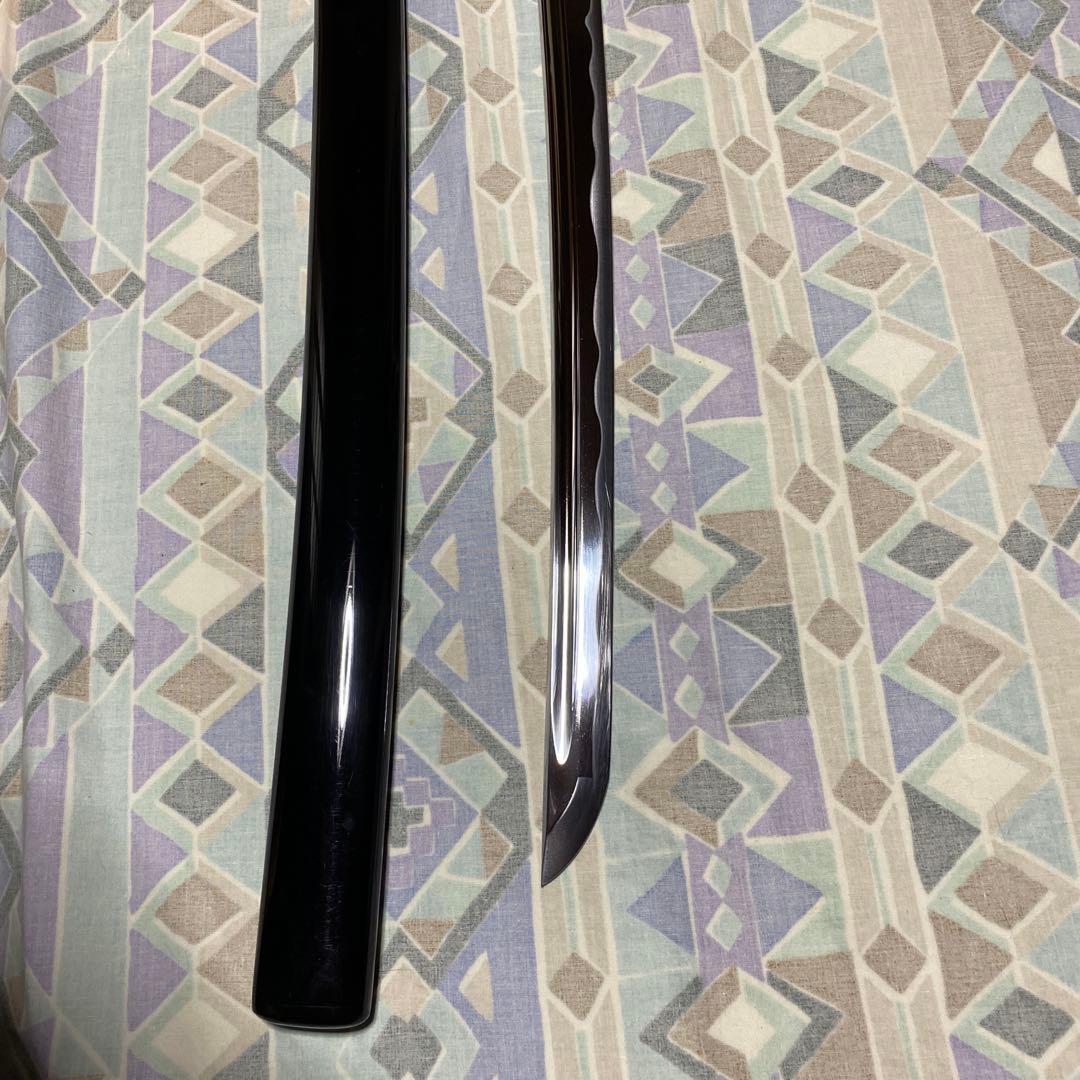 高級居合刀 黒灰色柄 松竹梅透し丸鍔 黒呂鞘