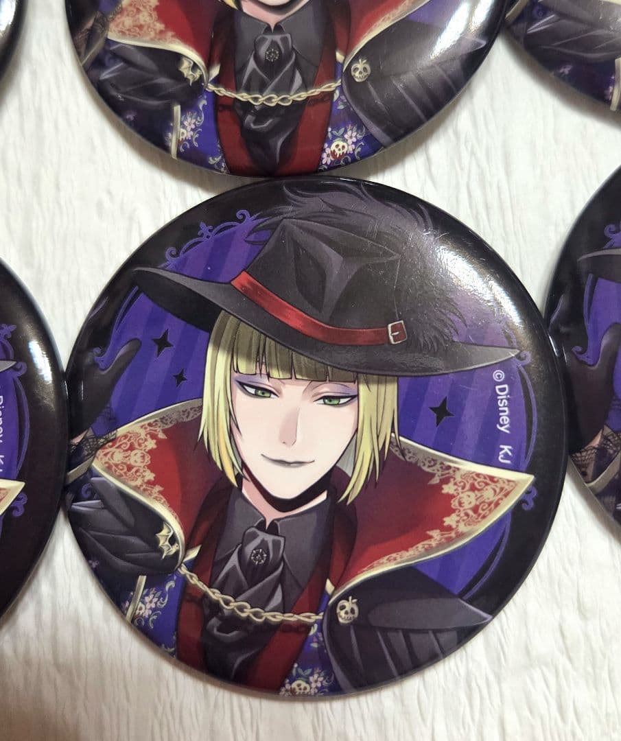 ツイステ ルーク スケアリー カプセル缶バッジ 痛バ