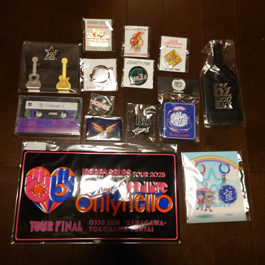 B'z チャリティーピンバッジ 他グッズセット