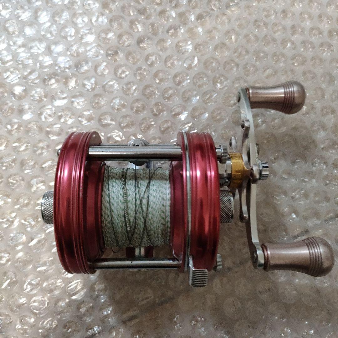 ABU アブガルシア アンバサダー 5000C #080002/25 レッド