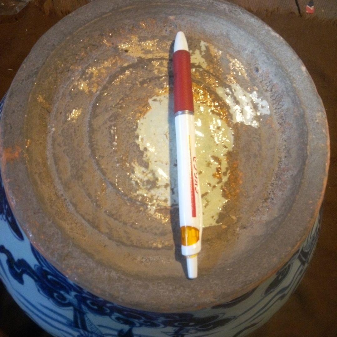 中国陶磁器　元染付　青白磁の神話的キャラクターの壺