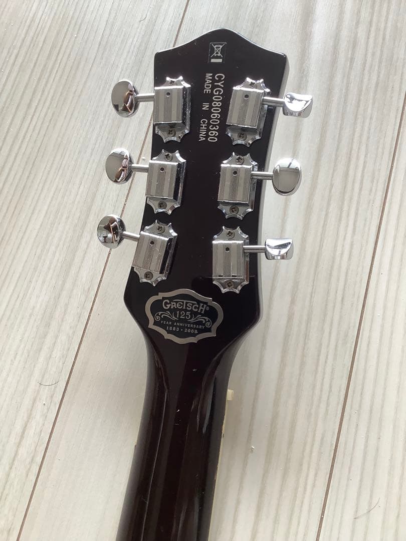 GRETSCH （替え弦・アンプコード付き）グレッチ　エレキギター