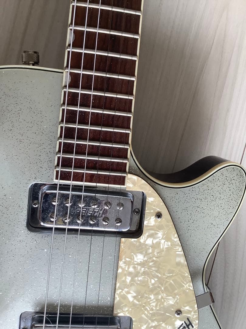 GRETSCH （替え弦・アンプコード付き）グレッチ　エレキギター