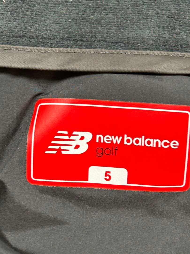 最新 New Balance メンズ ダウンベスト サイズ5 黒