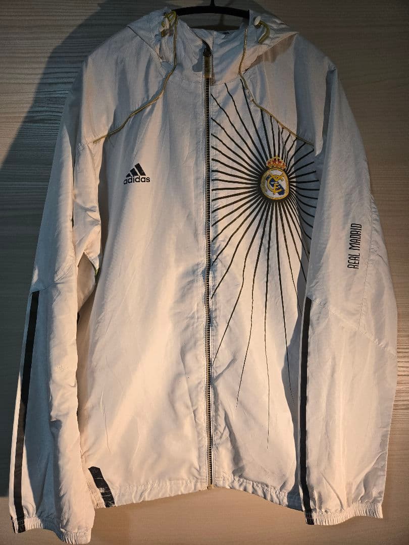 【​希少】10/11 レアルマドリード 公式 ウインドブレーカー アディダス