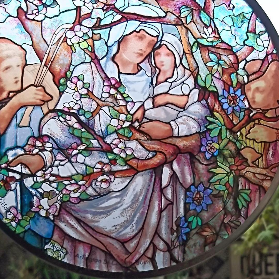 ルイスCティファニー ステンドグラスMadonna of the Flowers