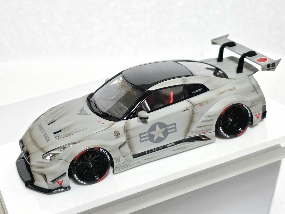 リバティウォーク 限定 Make Up GT-R LBWK1/43サイン入り
