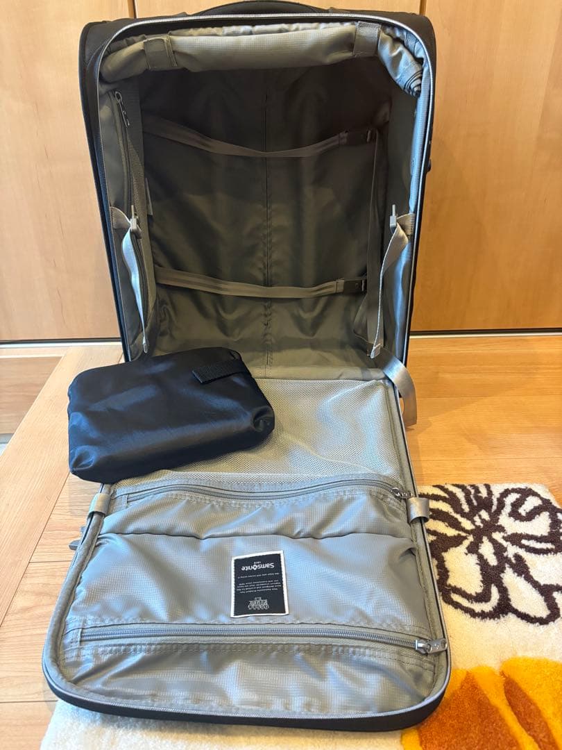 Samsonite ブラック キャリーケース　機内持込可