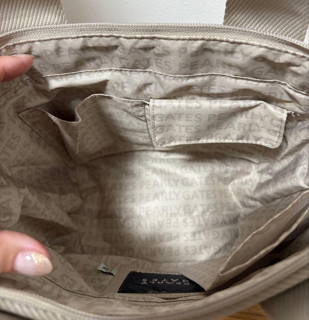 PEARLY GATES ベージュロゴカートバッグ