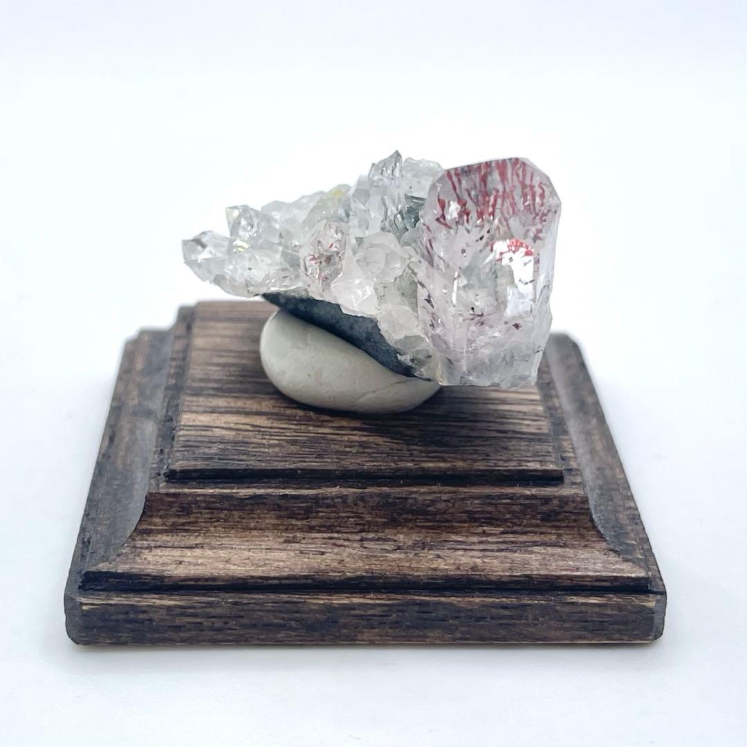 Namibia ゴボボセブ山 ヘマタイトインクォーツ(クラスター)