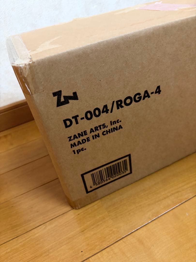 デッドストック 新品未開封 ロガ4 ゼインアーツ ロガの1サイズ下