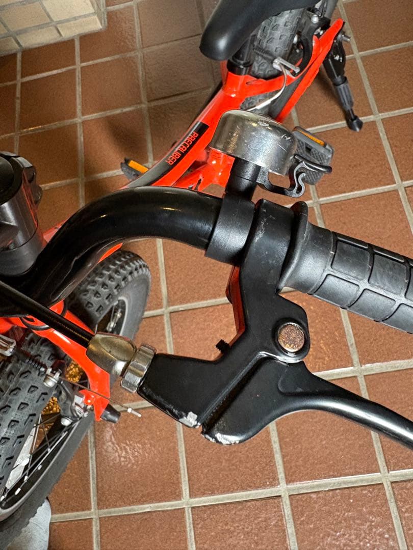 TREK トレック 16インチ 送料込み 全て純正品　補助輪&スタンド付き♪