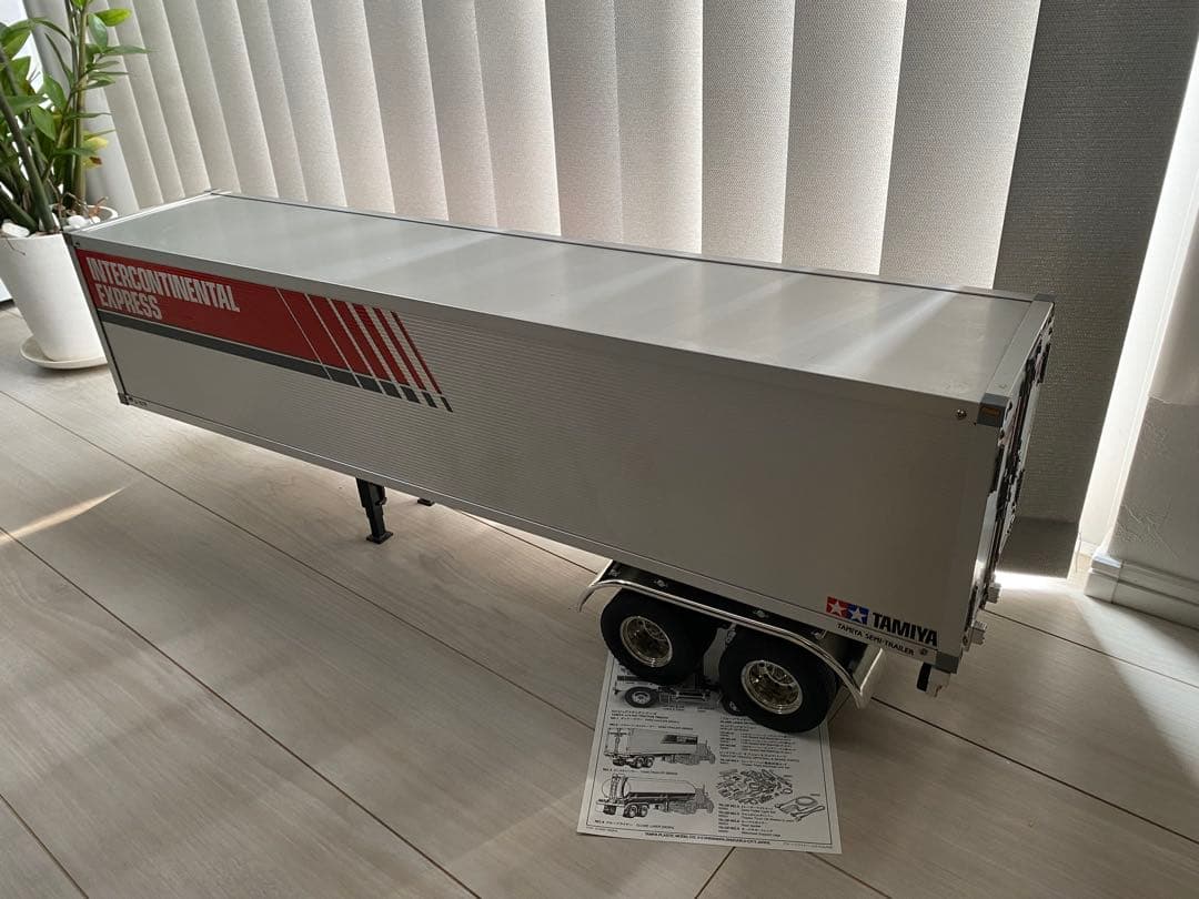 タミヤ 1/14 トラックラジコン　パネルバン セミトレーラー