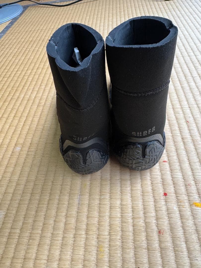 年末年始値下【未使用】SURF8 ブーツ ５mm サーフブーツ 25.5cm