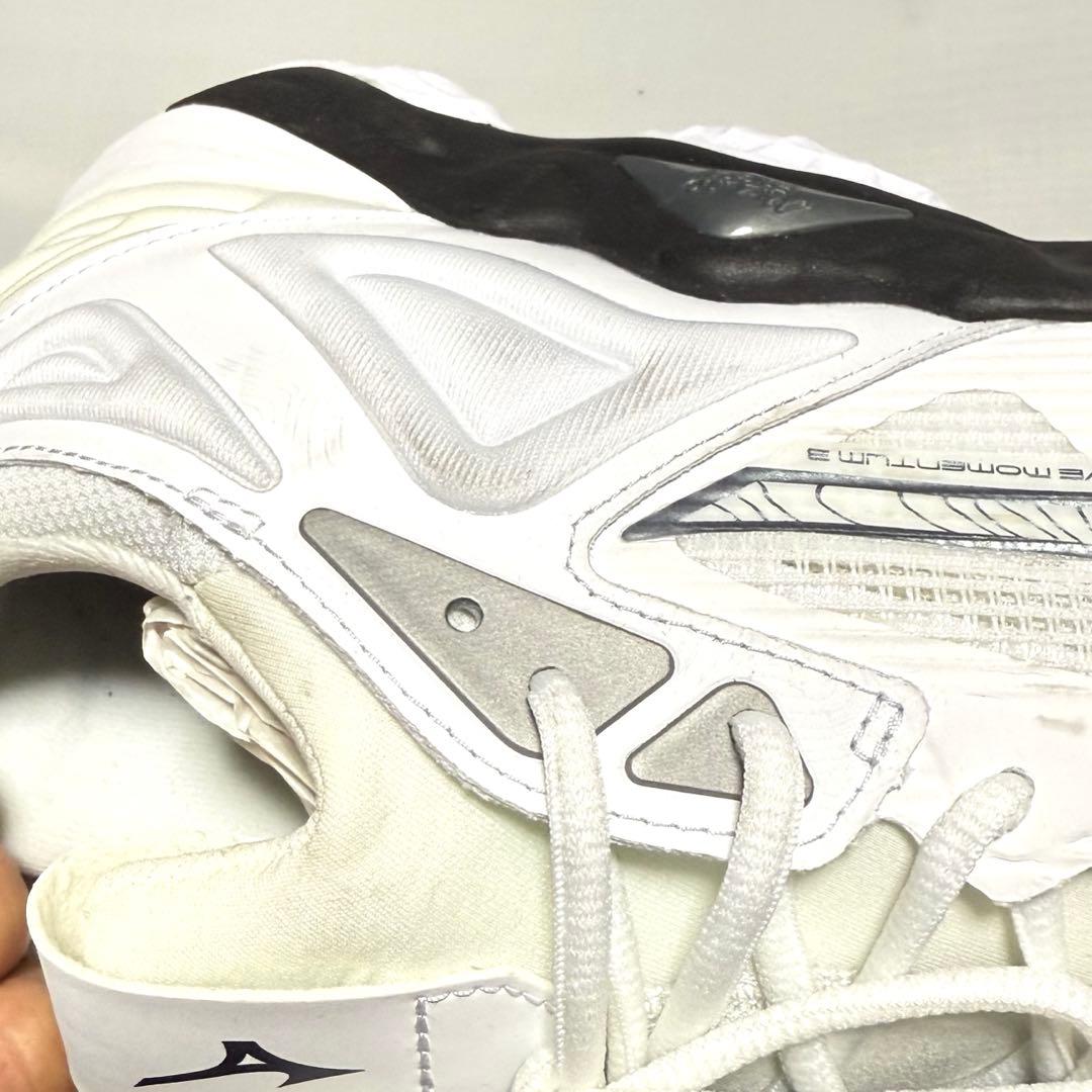 【1度使用】Mizuno ウェーブモーメンタム3