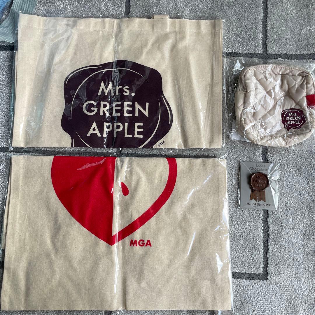 ミセスグリーンアップル　ポップアップ　トートバッグ　ポーチ　ブローチ　新品未使用