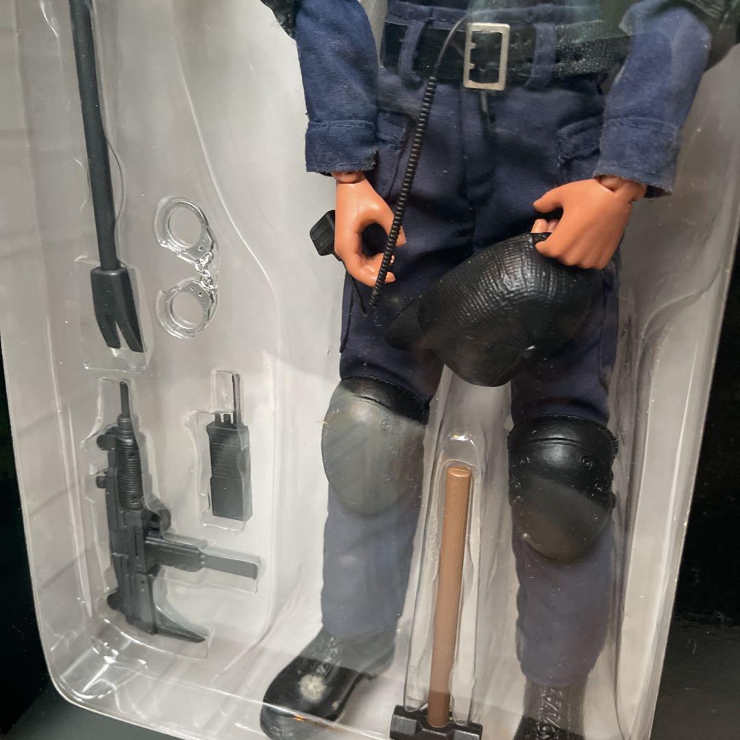 ドラゴン社 N.Y.P.D EMERGENCY SERVICE UNIT 1/6