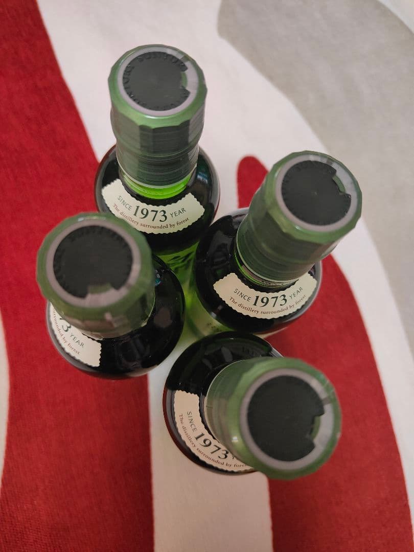 サントリーシングルモルトウイスキー 白州 180ml瓶　4本