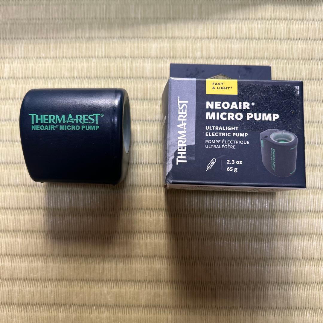 サーマレスト ネオエアーウーバーライト レギュラー　と　マイクロポンプ　セット