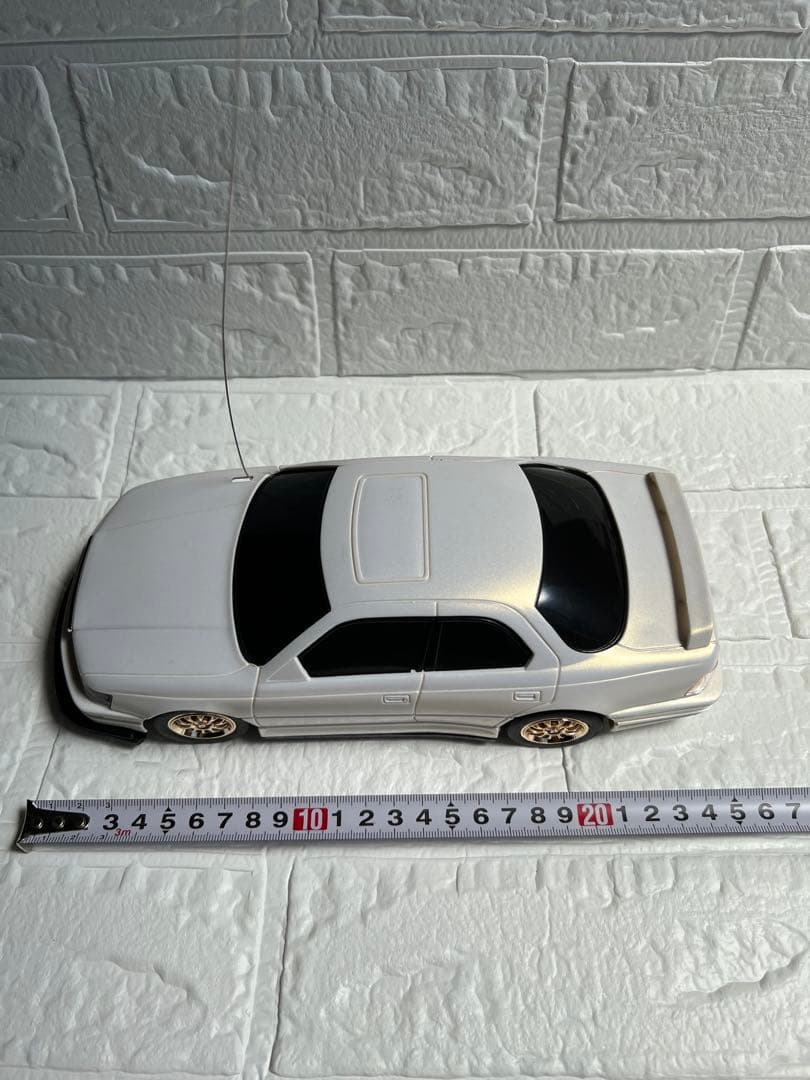 ラジコンカー　トヨタ　セルシオ　パール ホワイト 旧車　ビンテージ　美品　当時物
