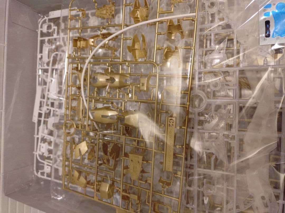 【新品未組立】ガンダムエピオン EW CROSS CONTRAST COLORS