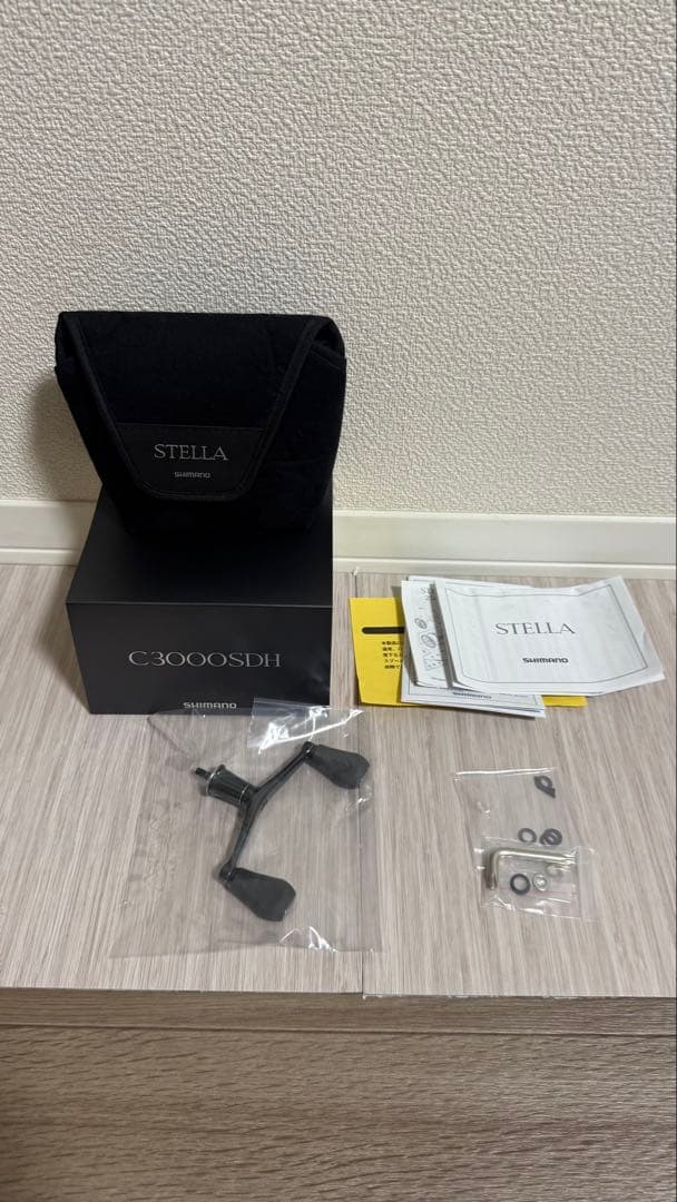 22 STELLA C3000SDH スピニングリール