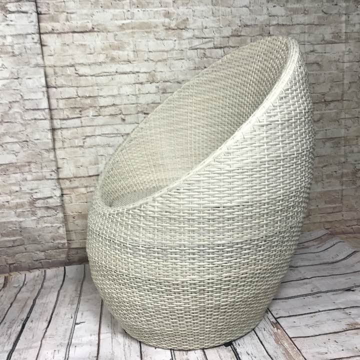 バリ製 イスとテーブルの3点セット