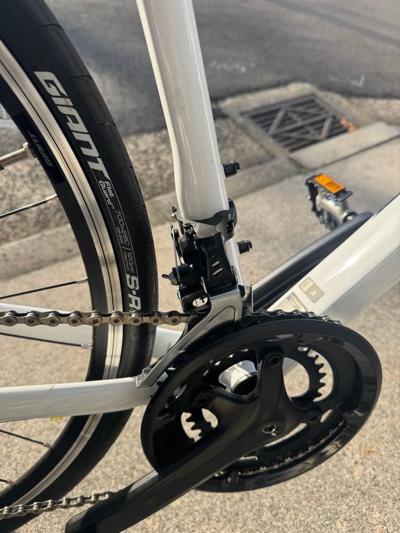 新品同2023Giant Escape RX3 LTD Lホワイトコズモネイビー