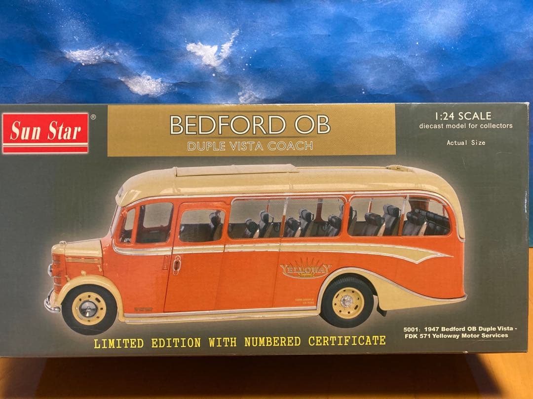 サンスター　ベッドフォード　ミニカー