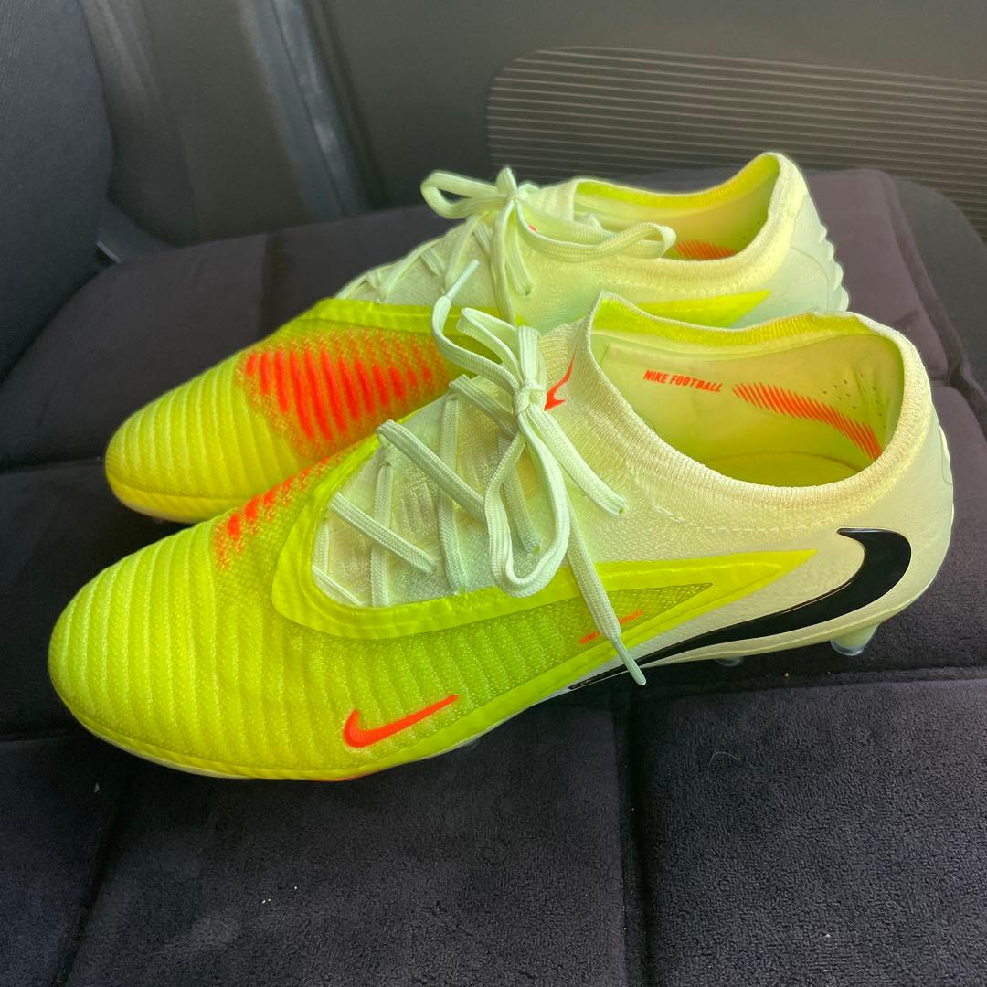 Nike ファントム　6 LOW エリート AG -PRO