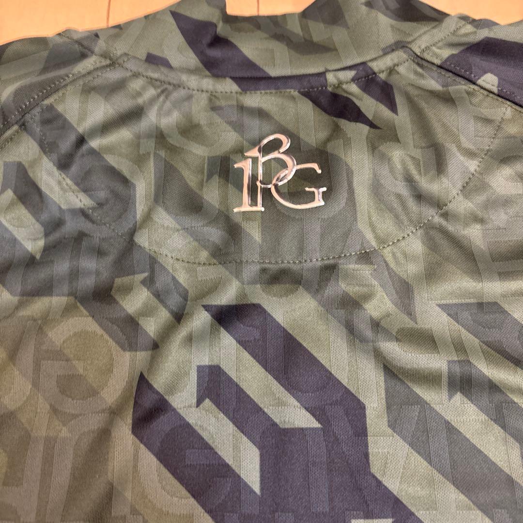 【未使用】1piu1uguale3モックネック柄_期間限定価格