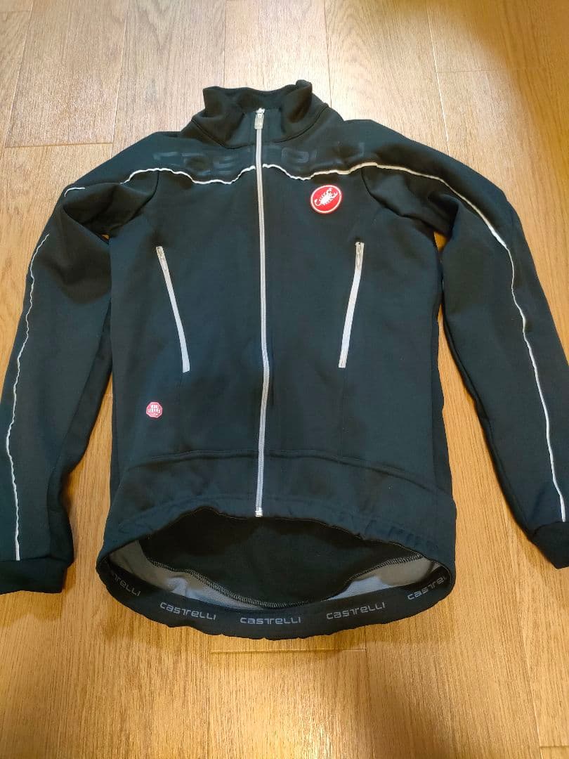 カステリ　ゴアテックス　ウィンドストッパー