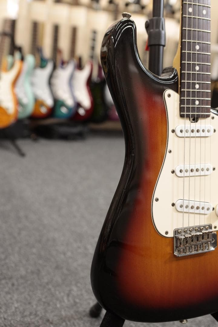 【9147】 Bacchus blobal series ストラトキャスター