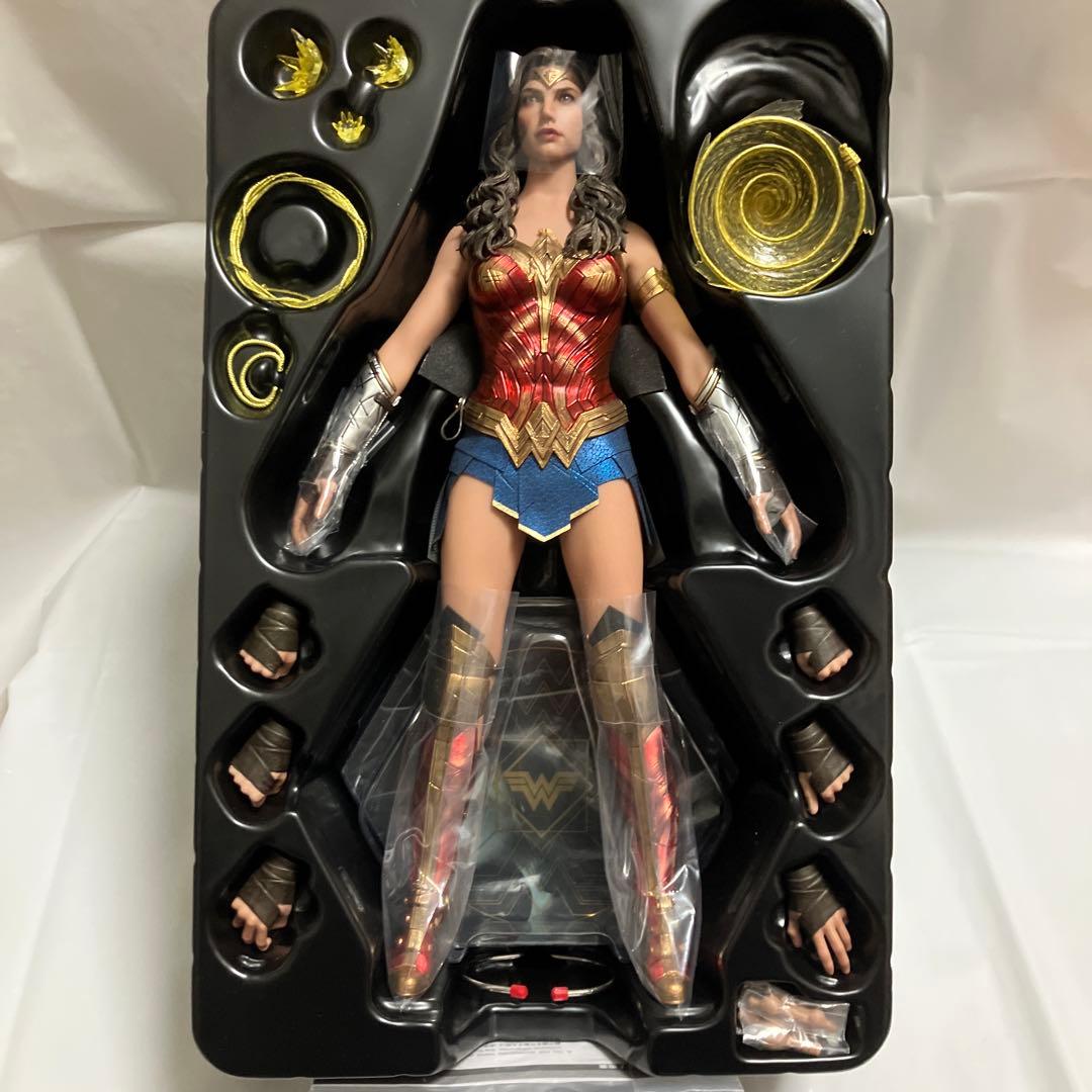 【未展示】ホットトイズ ワンダーウーマン WW1984版