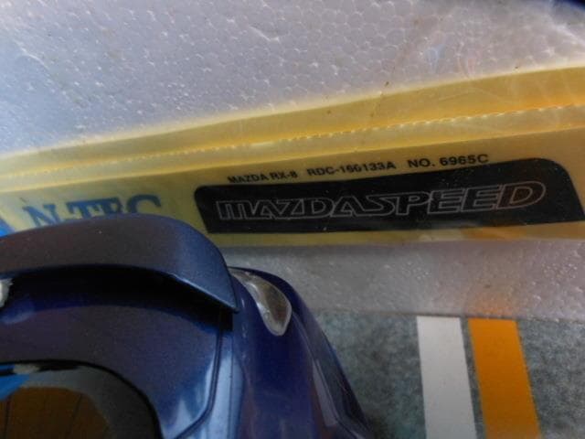 マツダ  RX-8  ラジコンカー 1/16 サイズ　未使用