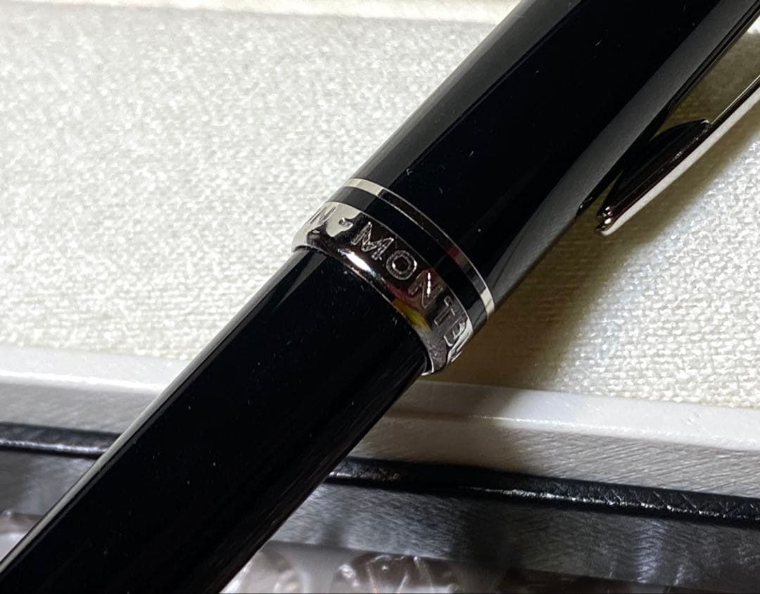 モンブラン　ジェネレーション　ボールペン　ブラック