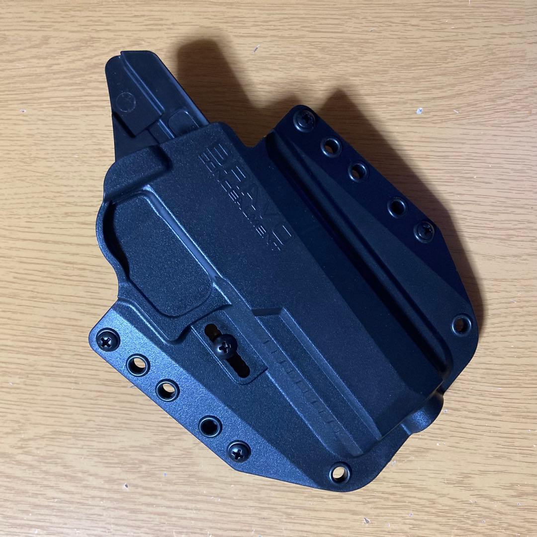 個人装備 Bravo Concealment OWB P320