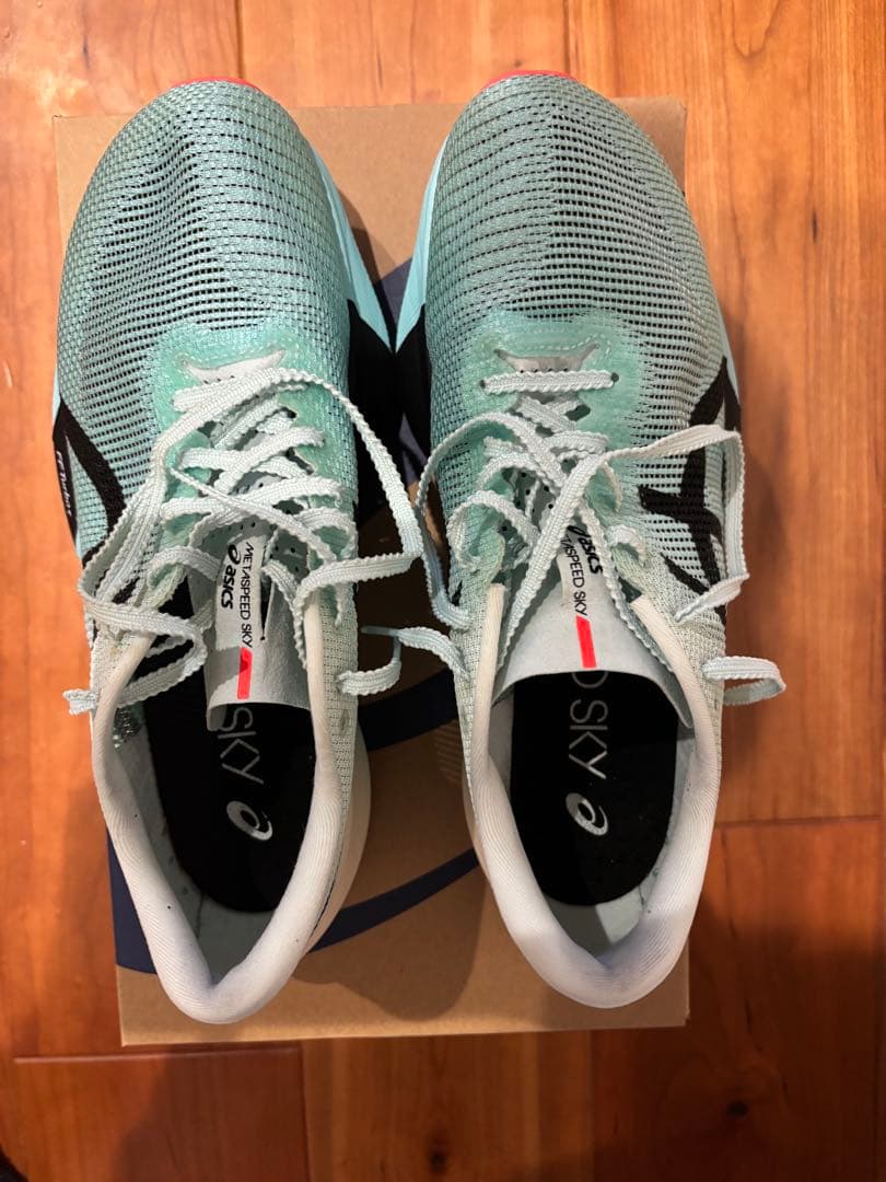 ASICS メタスピードスカイパリ　25.5cm