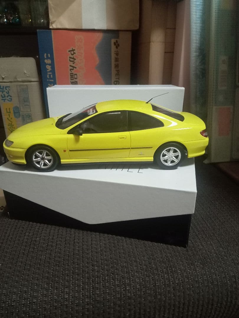 槙*様 OttO mobile 1/18 プジョー 406 V6 クーペ（黄色）