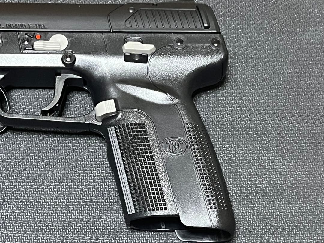 東京マルイ ガスガン FN5-7