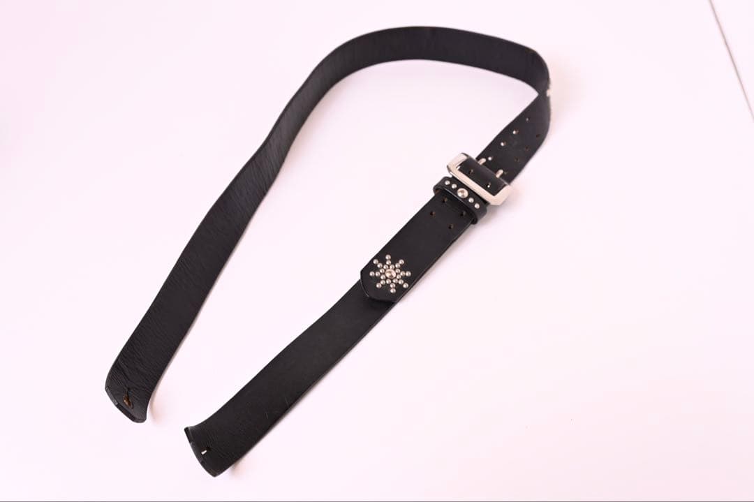 modern Pirates モダンパイレーツ レザースタッズギターストラップ