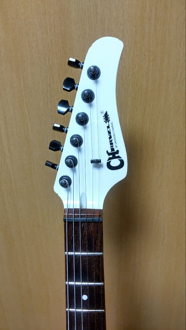 【ジャンク品】Charvel　エレキギター　ホワイト