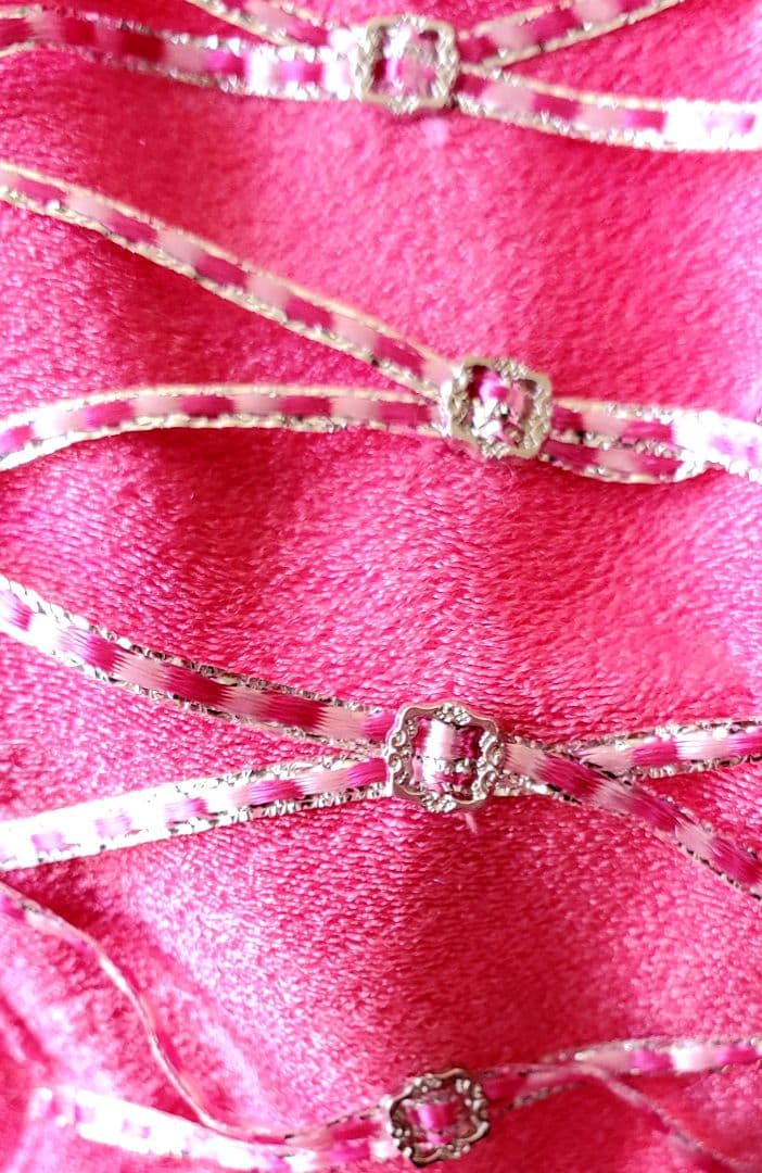 【ハンドメイド♡犬服♡１点物】　　　　フリフリワンピ(バックル付)　Ｓサイズ