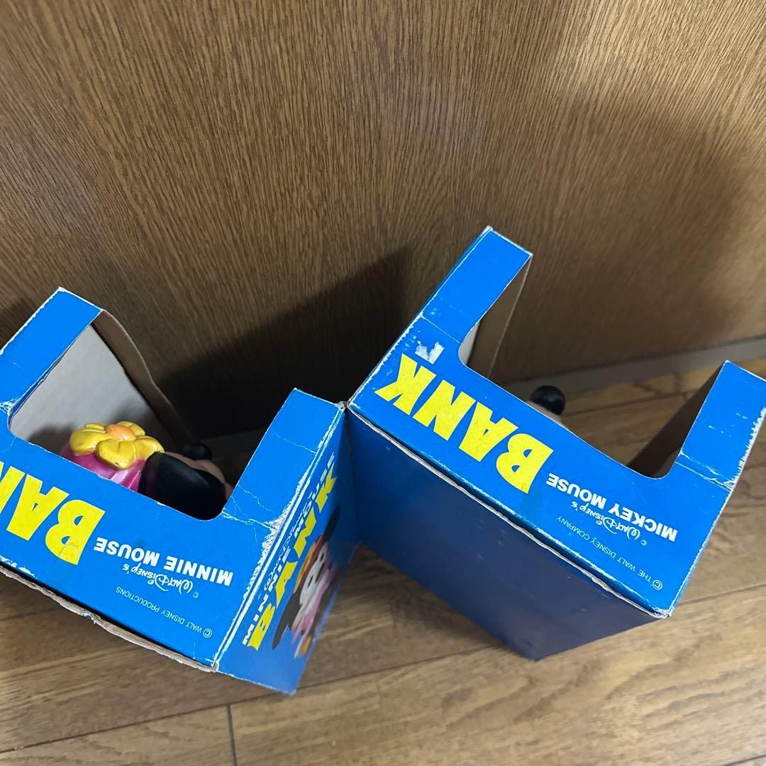 ILLO ミッキー　ミニー　貯金箱