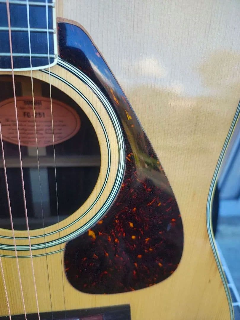 美品 YAMAHA FG-251 ギター教則本 チューナー ストラップ