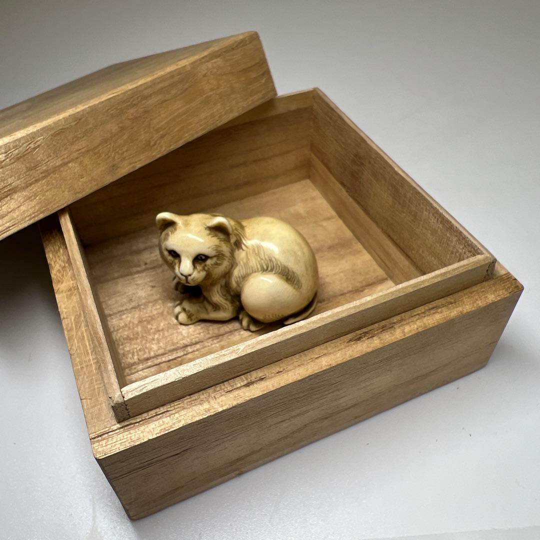 和之在銘　極上猫根付　木箱付　21g 東Y8-0205☆2Fトヒオ