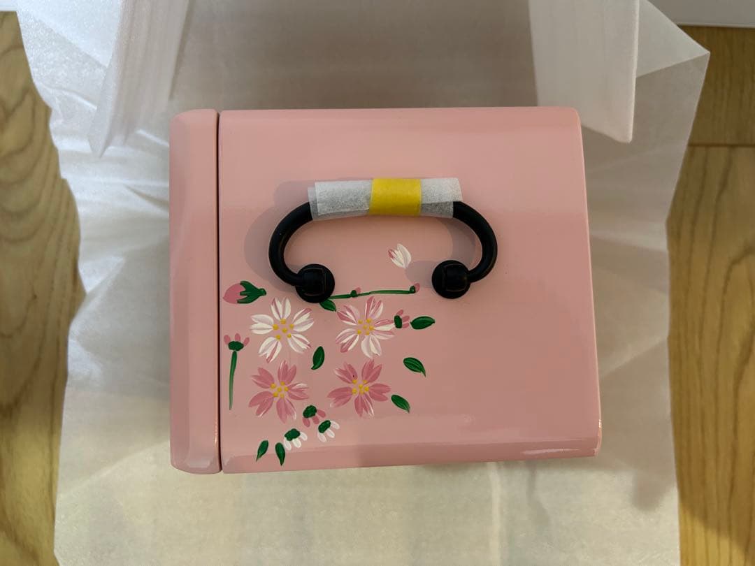 山口木工　遊山箱　お弁当箱　徳島　桜柄ピンク鏡面仕上げ