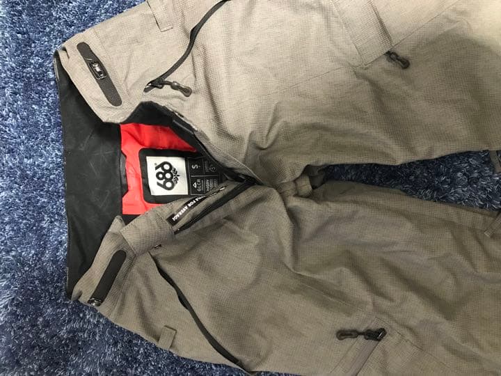 【大幅値下げ‼︎】シックスエイトシックス 686 スノーボードパンツ